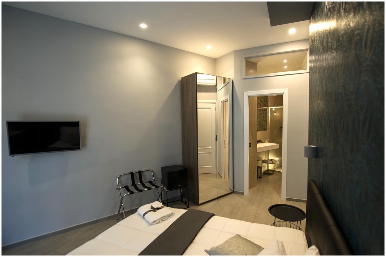 Bell's 3* Naples